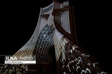 نورافشانی و ویدیو مپینگ برج آزادی به مناسبت ۲۲ بهمن/ تصاویر