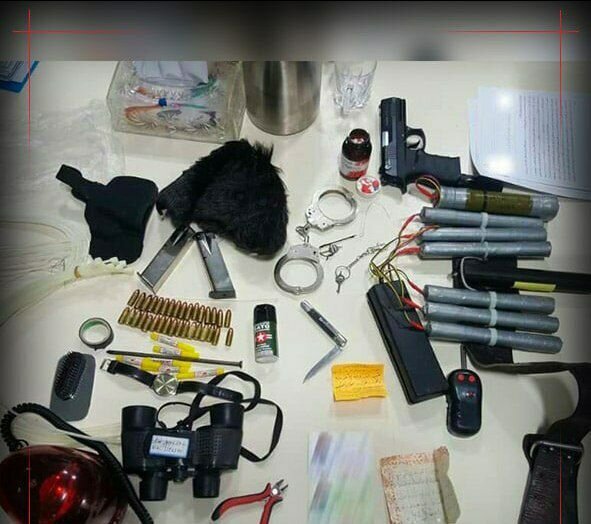 تجهیزات تروریستی که قصد بمب گذاری در تهران داشت/ عکس