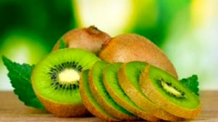 کاهش خطرات مواد سمی سیگار در بدن با مصرف این میوه