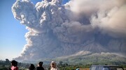 لحظه فوران وحشتناک آتشفشان در اندونزی /فیلم