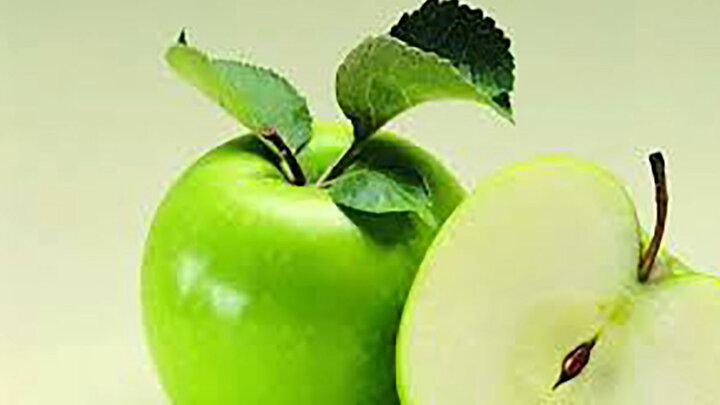 چرا باید سیب را با پوست بخوریم؟