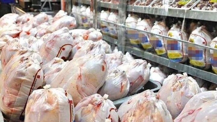 هر ایرانی سالانه چند کیلو مرغ می‌خورد؟