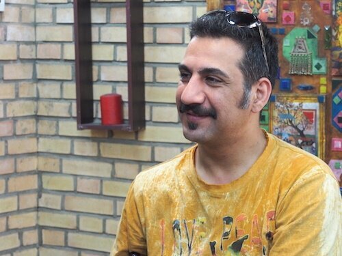 محمد نادری مهمان امشب برنامه «دست در دست»