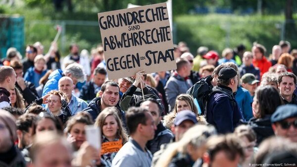 اعتراض آلمانی‌ها به محدودیت‌های کرونایی