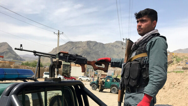 حمله به اتوبوس حامل دانشجویان در شمال افغانستان ۲ کشته برجای گذاشت