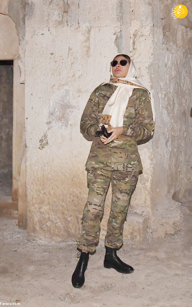 همسر و دختر الهام علی‌اف در لباس نظامی حین بازدید از قره‌باغ / تصاویر
