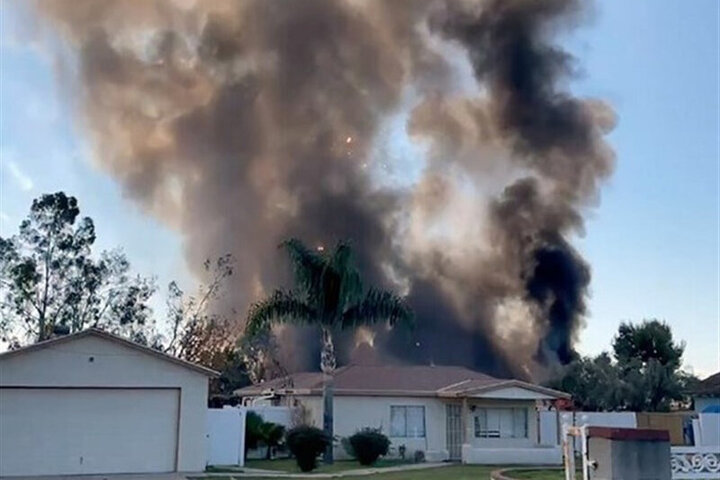 انفجار مهیب لوازم آتش‌بازی در کالیفرنیای آمریکا / فیلم