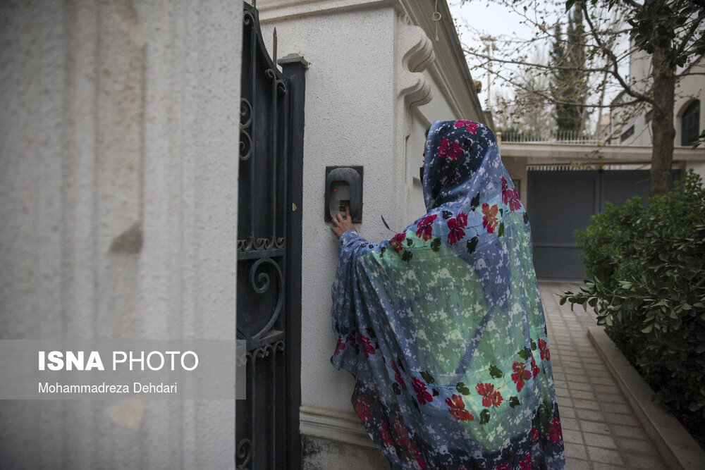 برگزاری مراسم «قاشق زنی» چهارشنبه سوری در شیراز / تصاویر