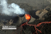 فوران جدیدترین آتشفشان در نزدیکی پایتخت ایسلند/ فیلم