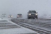 بارش نخستین برف سال ۱۴۰۰ در آزادراه تبریز- زنجان