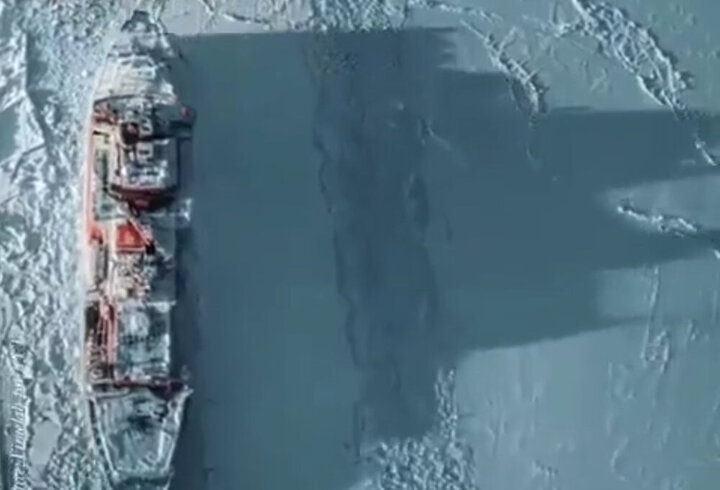 بزرگترین کشتی‌های اتمی یخ‌شکن و قطب نورد جهان / فیلم