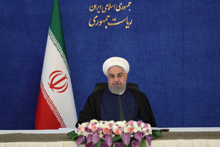  واکنش رییس جمهور به پخش فیلم گاندو علیه دولت | روحانی: چرا از پیروزی‌های دولت فیلم نمی‌سازید؟ / فیلم