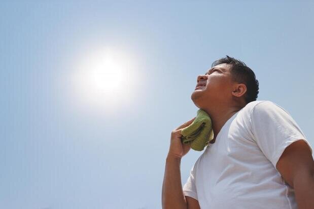 رفع بوی بد بدن با گرم شدن هوا در فصل تابستان 