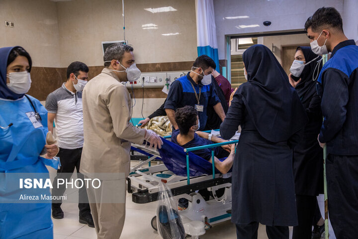 اورژانس بیمارستان دزفول مانند میدان جنگ شده است/ با ادامه وضعیت فعلی بیماران تلنبار می‌شوند