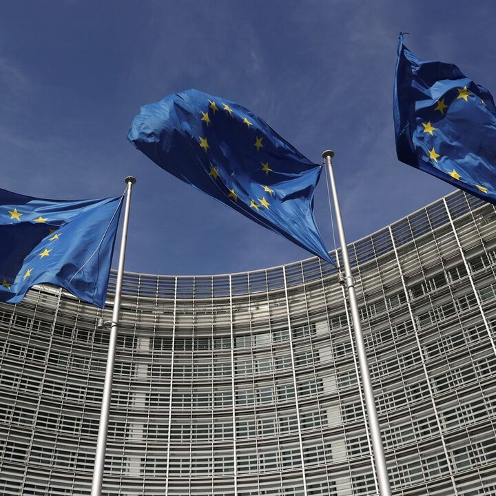انتقاد اتحادیه اروپا از اقدام روسیه در اخراج دیپلمات‌های چک