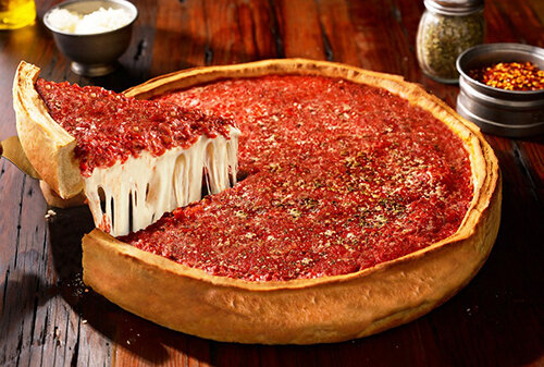 دستور پخت پیتزا شیکاگو خوشمزه و لذیذ + مواد لازم