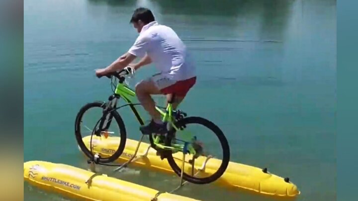 دوچرخه‌سواری بر روی آب / فیلم