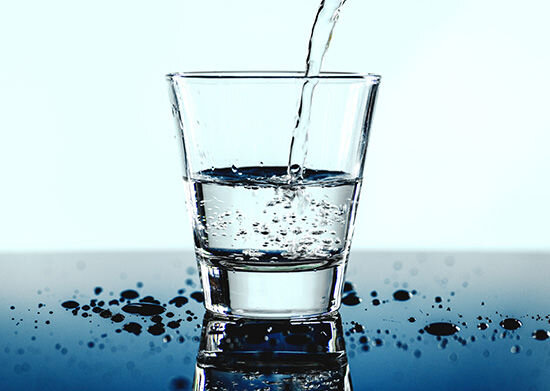 فواید شگفت‌انگیز مصرف آب برای سلامتی / عکس