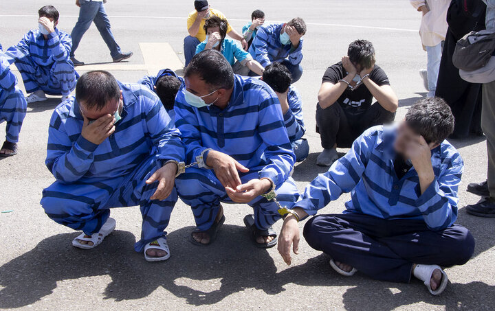  شگردهای عجیب قاچاقچیان برای قاچاق مواد مخدر/ فیلم