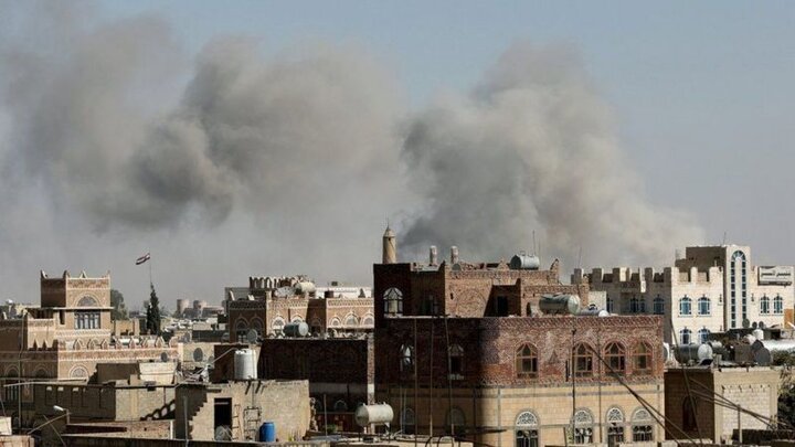 بمباران مأرب یمن از سوی جنگنده‌های ائتلاف سعودی 