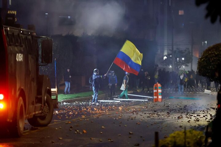 اعتراضات در کلمبیا ۸ کشته و ۲۸ زخمی برجای گذاشت