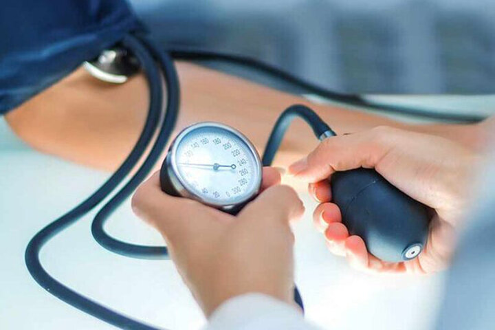 توصیه مهم به مبتلایان فشار خون درباره داروهای مُسکن