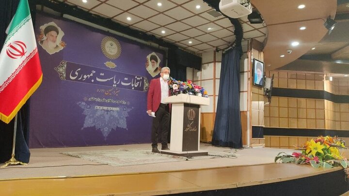 وعده انتخاباتی احمدی‌نژاد: از میرحسین، روحانی و خاتمی در کابینه‌ام استفاده خواهم کرد / فیلم