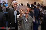 زریبافان: از احمدی نژاد بابت حرف‌هایش اعلام برائت می‌کنم | قانون و مردم تو را قبول ندارد! / فیلم