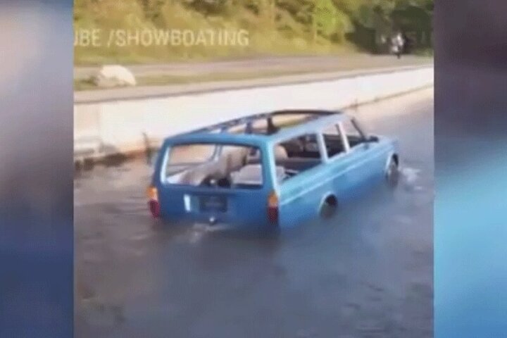 خودرویی که قابلیت حرکت در آب را دارد! / فیلم