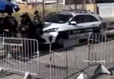 زیر گرفتن مامور پلیس در خیابان عبدالمطلب مشهد با خودروی پی‌کی / فیلم
