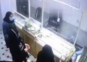 سرقت چند دختر جوان از طلافروشی در مشهد / فیلم
