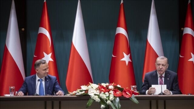 اردوغان از استقرار جنگنده‌های اف ۱۶ ترکیه در لهستان خبر داد