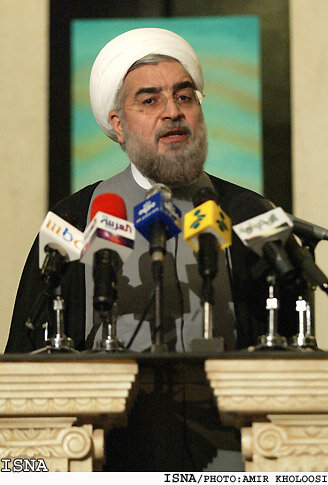 حسن روحانی و شنبه&zwnj;هایی که هیچ گاه نیامدند / سایه پررنگ سابقه امنیتی روحانی بر شیوه مدیریت کشور