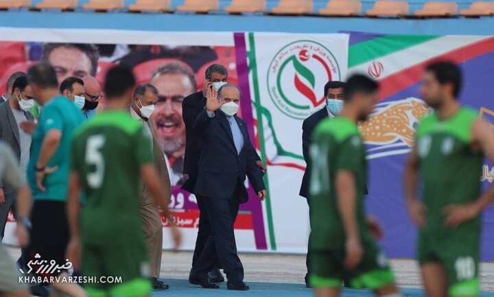 ابراز خوشحالی اسکوچیچ از حضور وزیر ورزش در اردوی تیم ملی