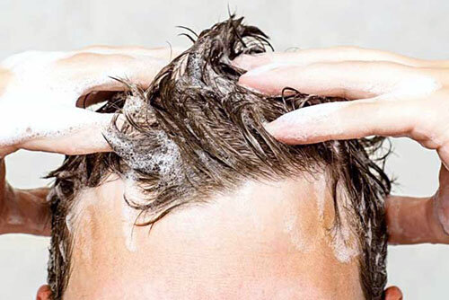 علت ریزش موها در حمام چیست؟