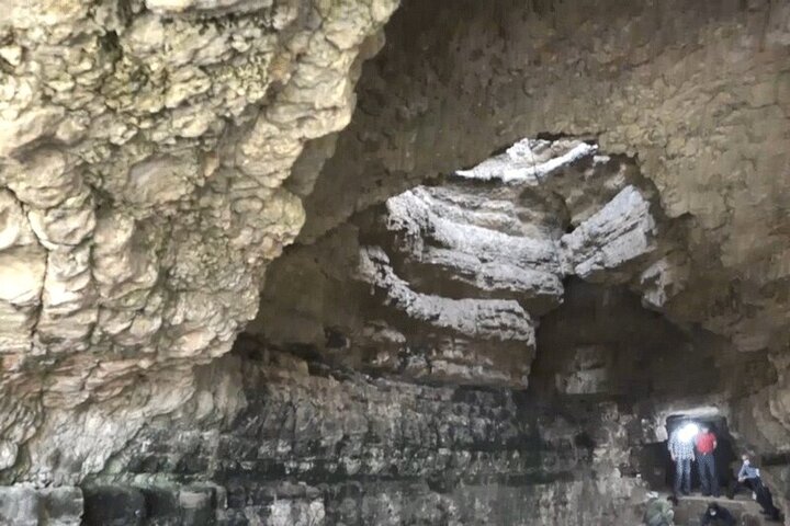 کشف اسکلت کودک ۱۲ هزار ساله در غار بهشهر / فیلم