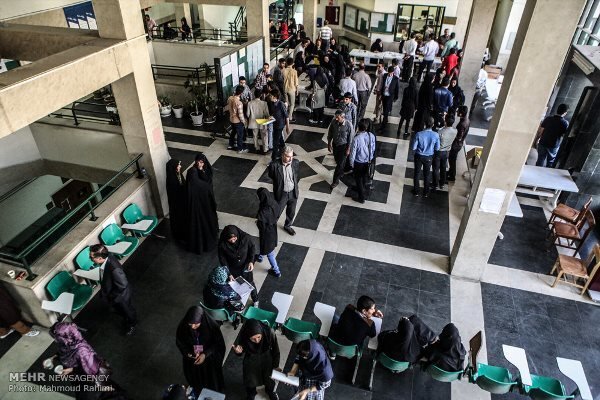 شوک وزارت علوم به دانشگاه آزادی‌ها؛ ظرفیت پذیرش دانشگاه آزاد به شدت کاهش یافت