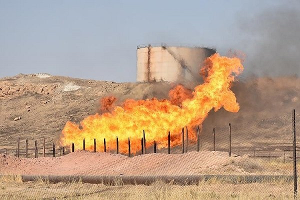 جزئیات آتش‌سوزی در اطراف خطوط لوله نفت منطقه برومی اهواز 