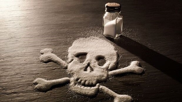 خطرات کمبود نمک برای بدن + فواید