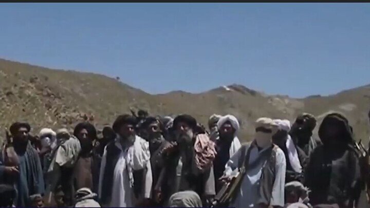 کشته شدن ۲۳ سرباز افغان در درگیری با طالبان 