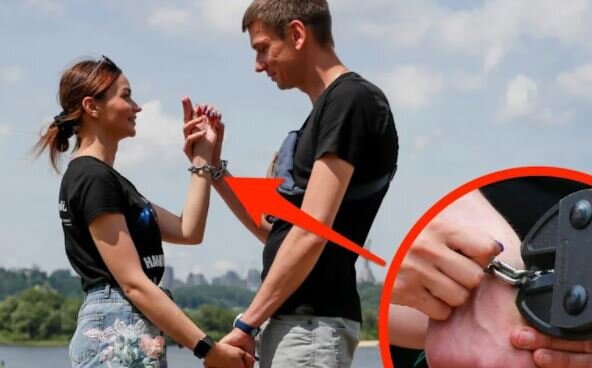 123 روز دستبند برای زوج عاشق
