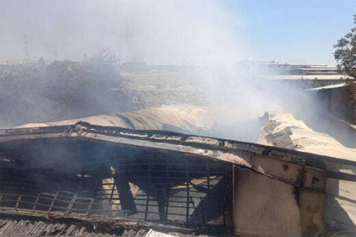  آتش‌ گرفتن کارخانه تولید مبلمان در پردیس / فیلم