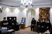 حضور جمعی از مسئولان دولتی در منزل خانواده «مهشاد کریمی» / فیلم