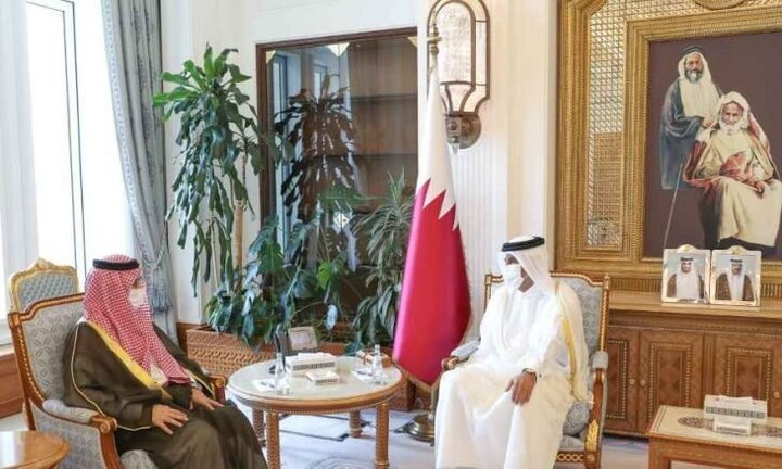 دیدار نخست‌وزیر قطر با سفیر عربستان در دوحه