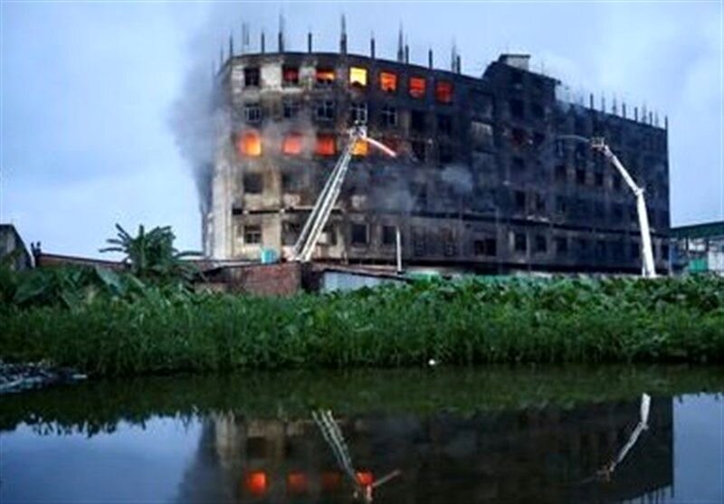 ۵۲ کشته بر اثر آتش‌سوزی مهیب در بنگلادش