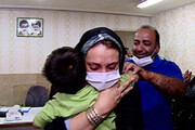 لحظه احساسی نجات کودک ۳ ساله تبریزی از دست آدم‌رباها / فیلم