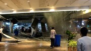 ریزش سقف فروشگاه بزرگی چین بر اثر بارش باران / فیلم