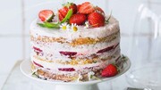 نحوه درست کرد کیک با خامه و توت‌ فرنگی