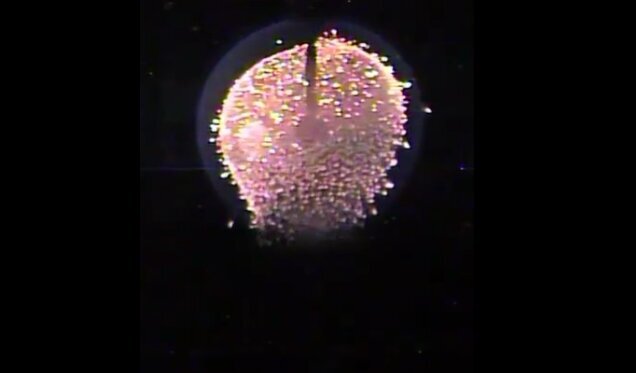 ویدیو تماشایی از لحظه سوختن شعله آتش در ایستگاه فضایی 