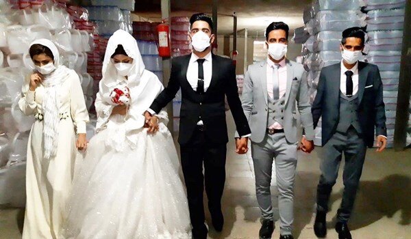 برگزاری جشن عروسی زوج ورامینی در کارخانه پلاستیک‌سازی / فیلم